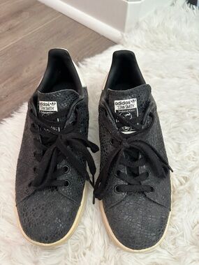 adidas python Black Textured Stan Smith Sneakers